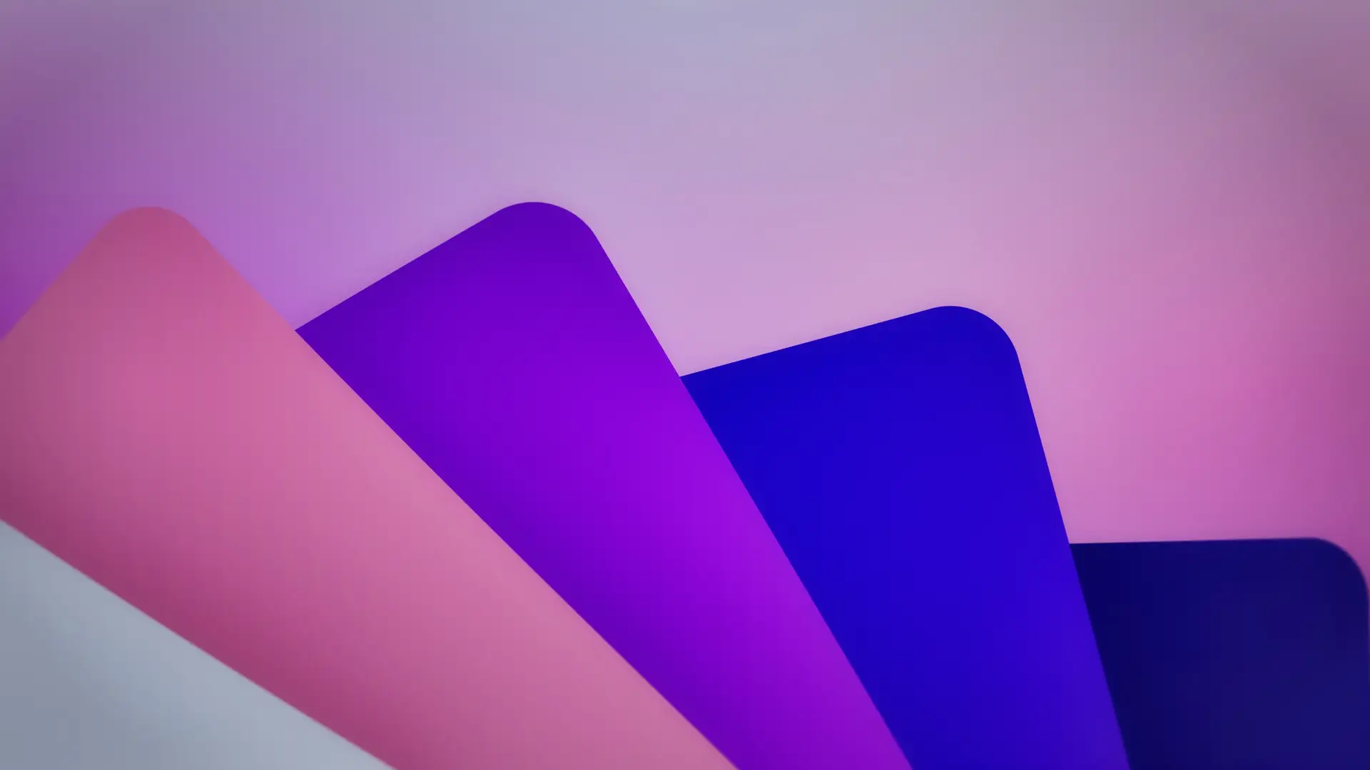 Minimalist Geometric Gradient Layered Wallpaper