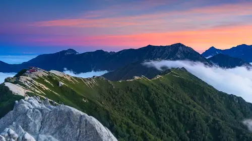 5840x3285 Desktop Wallpaper - 燕岳日落云海与山脊风光4K电脑壁纸