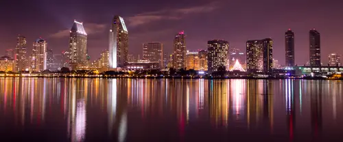 3840x1600 Ultrawide Wallpaper - 圣迭戈城市夜景水面倒影超宽屏壁纸