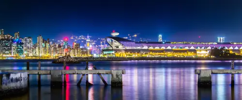 3840x1600 Ultrawide Wallpaper - 香港启德邮轮码头夜景超宽屏壁纸