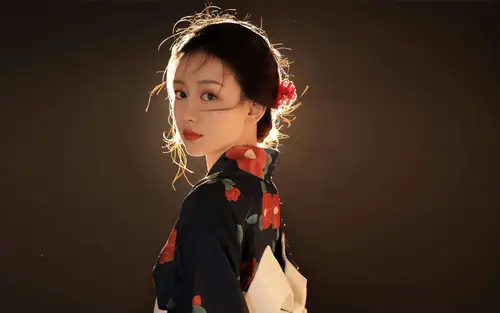 6553x4096 Desktop Wallpaper - 逆光和服少女4K电脑壁纸