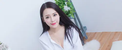 3840x1600 Ultrawide Wallpaper - 长发美女家居生活超宽屏壁纸