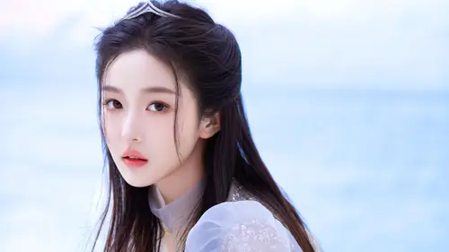 7281x4096 Desktop Wallpaper - 古风发饰长发美女4K电脑壁纸