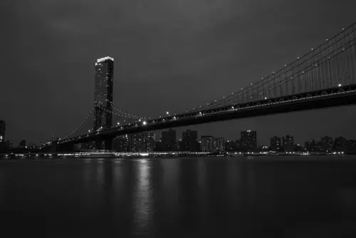 6016x4016 Desktop 城市建筑 Wallpaper - 黑白城市大桥夜景