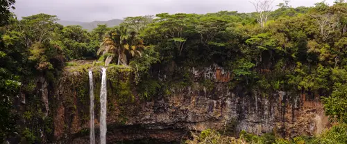 3840x1600 Ultrawide Wallpaper - 热带雨林双瀑布悬崖超宽屏壁纸