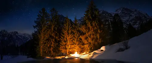 3840x1600 Ultrawide Wallpaper - 雪山森林冬夜营火超宽屏壁纸