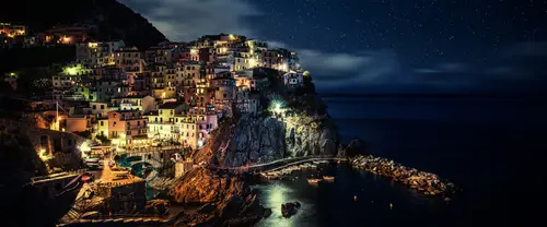 3840x1600 Ultrawide Wallpaper - 意大利夜景小镇星空超宽屏壁纸