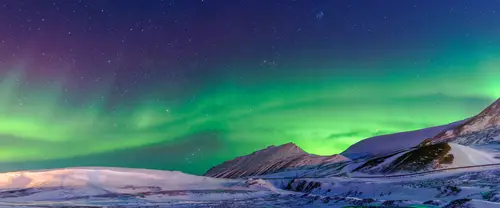 3840x1600 Ultrawide Wallpaper - 极光下的冰雪世界超宽屏壁纸
